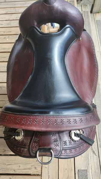 17" Circle Y Alabama Trail Gaiter saddle