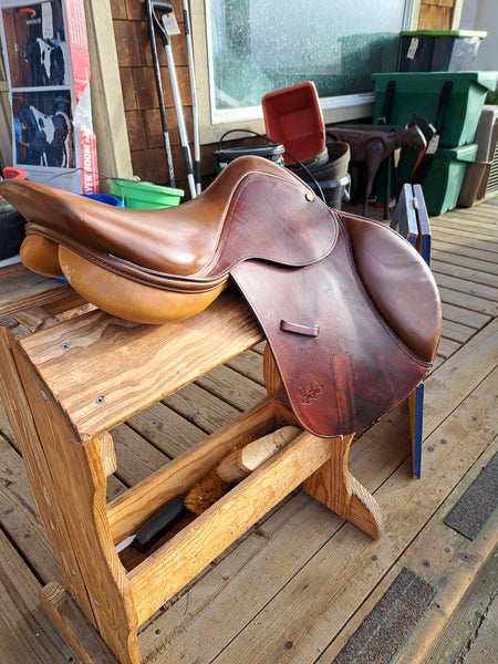 16.5" Collegiate Ruiz Diaz Close Contact Jump Saddle