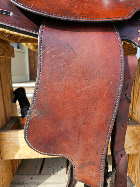 ON TRIAL 15.5" Crates Arabian Western Saddle