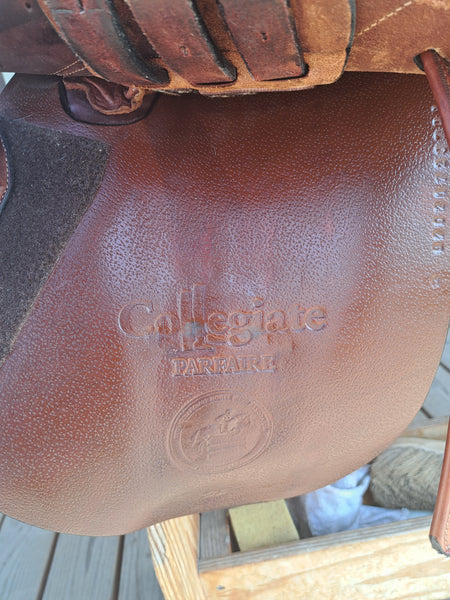 17.5" Collegiate Parfaire Close Contact Jump Saddle