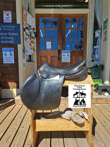 18" Amerigo Pinerolo Jumping Saddle