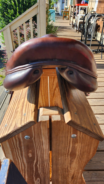 17.5" M. Toulouse senise Close Contact Jump Saddle