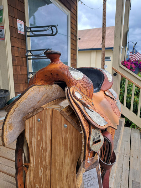 15.5" Big Horn Equitation Saddle