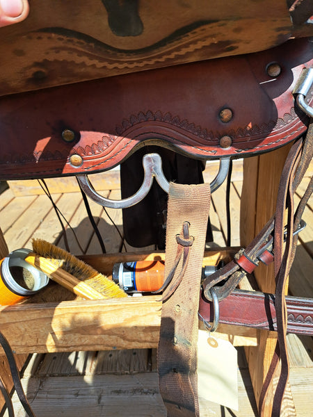 15" Circle Y Omaha Flex2 Western Trail Saddle