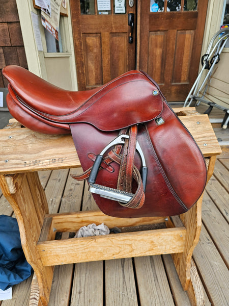 16.5" Stubben Edelweiss C.S. Junior Close Contact Jump Saddle