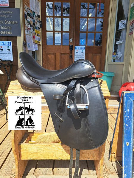17.5" County Competitor 2000 Dressage Saddle