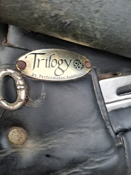 18" Trilogy Amadeo Elite Dressage Saddle