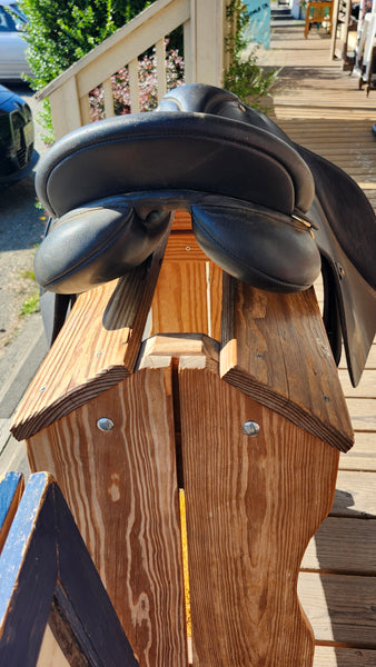 16.5" Wintec All purpose English Saddle