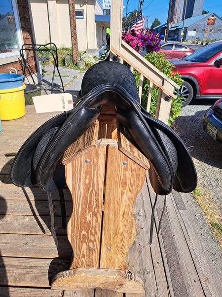 17" Bates Isabell Werth Dressage Saddle