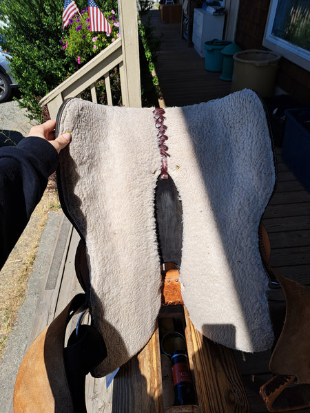 12" Barrel Saddle