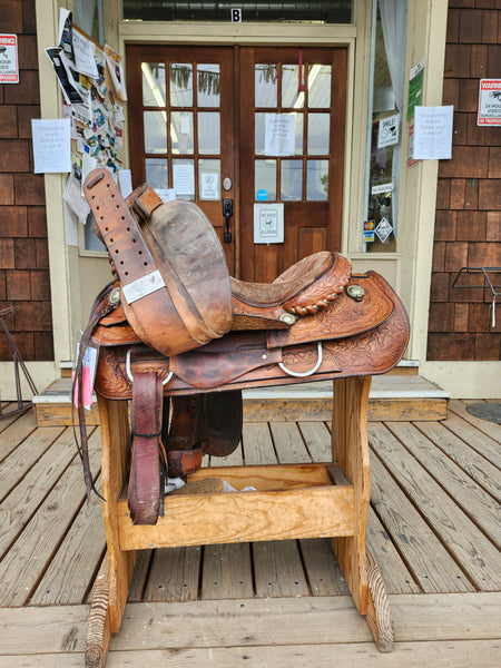 15.5" Hereford Vintage Equitation Saddle