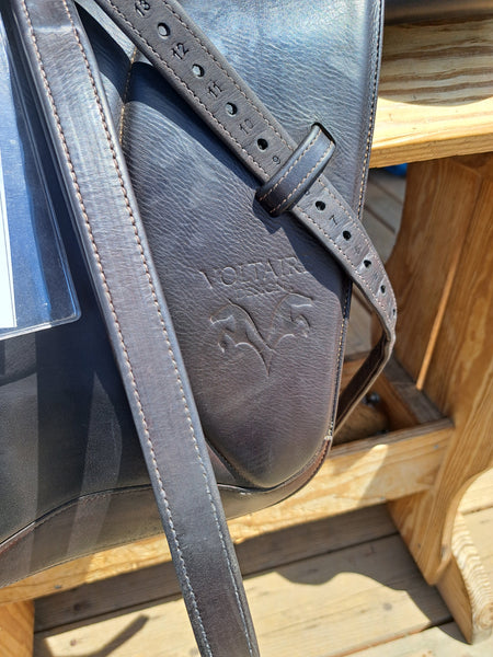 17" Voltaire Palm Beach Jump Saddle