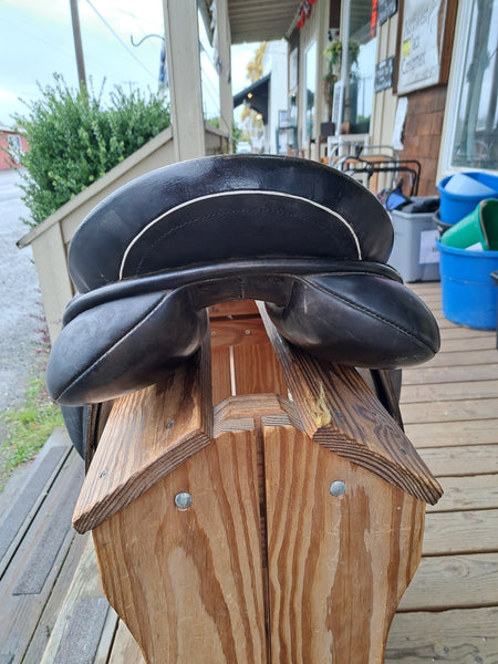 18.5" Borne Dressage Saddle