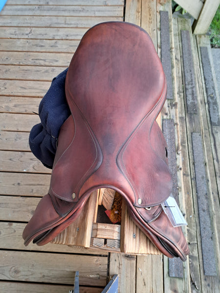 17.5 Antares Close Contact/Jump Saddle