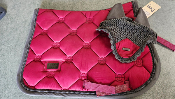 PONY Equestrian Stockholm Jump Pad with Bonnet