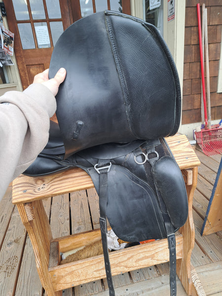 17.5" Kent & Masters MDR Standard Wither Dressage Saddle