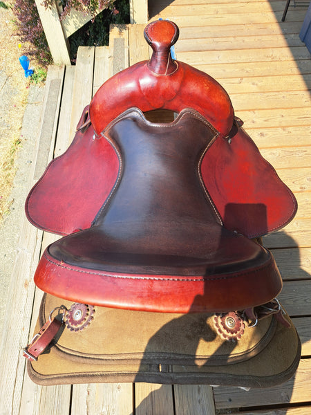 15" Fabtron Arabian Full Quarter Synthetic Saddle