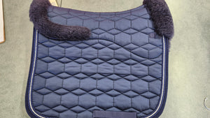 Large Mattes Quilt Sheen Square Cut Semi Lined Pad