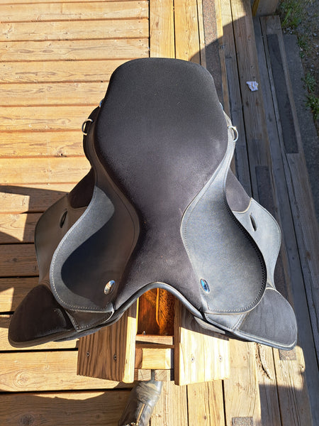 16.5" Thorowgood All Purpose English Saddle