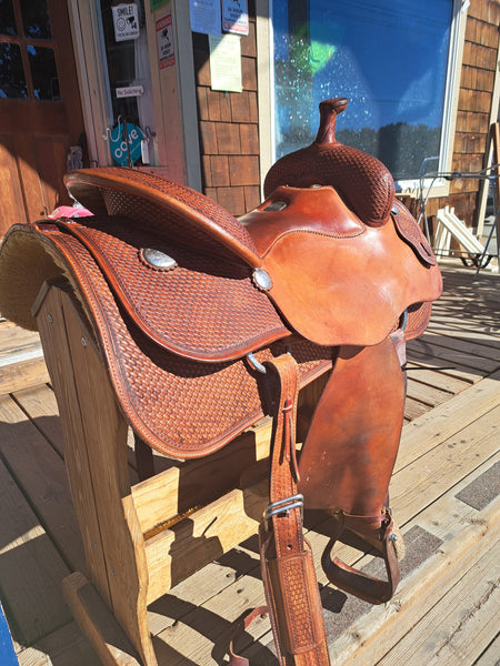 16" Cowhorse Equipment Cowhorse Saddle