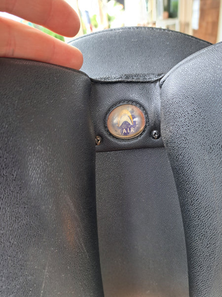 16.5" Wintec All Purpose Saddle