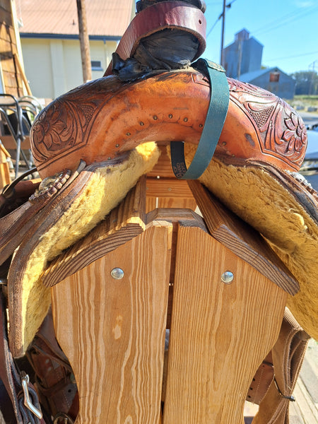 15" Stray Star Custom Roping Saddle Package