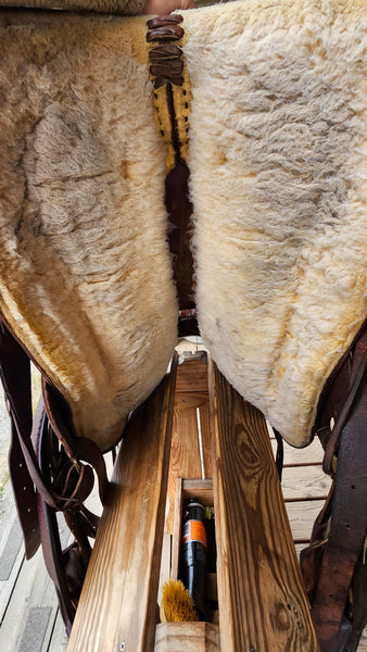 15.5" Hereford Tex Tan Roping Saddle