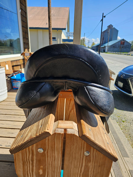 17.5" JRD Custom Dressage Saddle