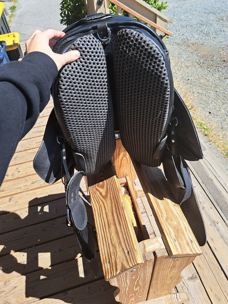 Ghost Quilty Treeless Saddle