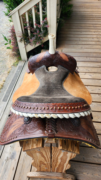 15" True North Barrel Saddle