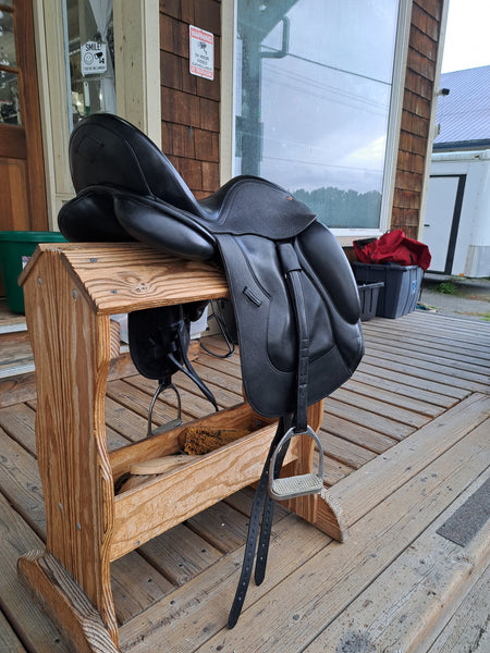 17" Lazer Monoflap Dressage Saddle