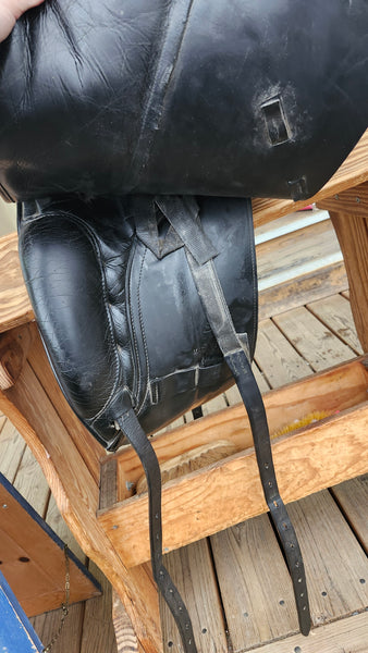 17" Albion Style Dressage Saddle