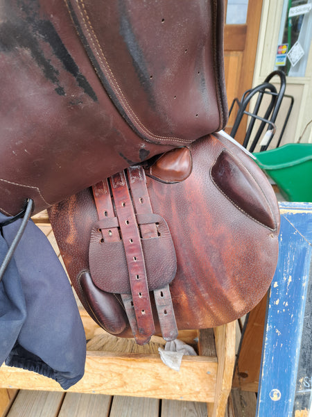 17" Prestige Versailles Jumping Saddle
