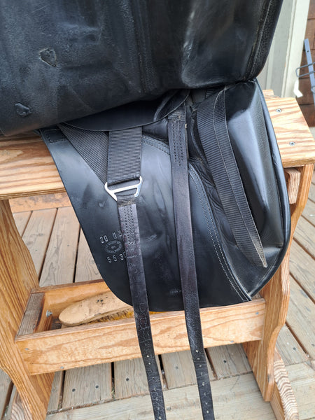 17" Hastilow Concept Dressage Saddle