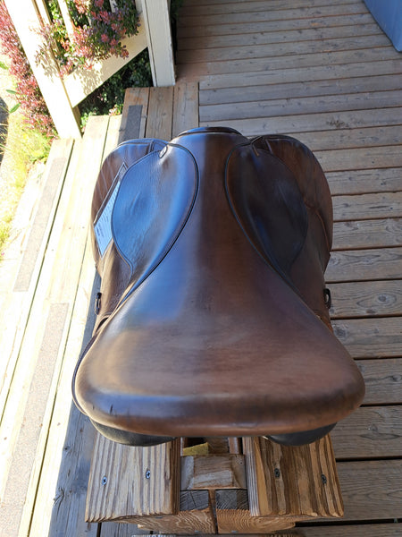 17.5" Hampton & Scott All Purpose English Saddle