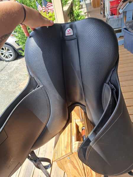 XL Wintec Pro Hart Australian Stock Saddle