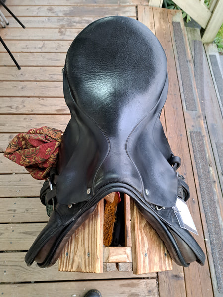 18" Berney Bros Close Contact Saddle