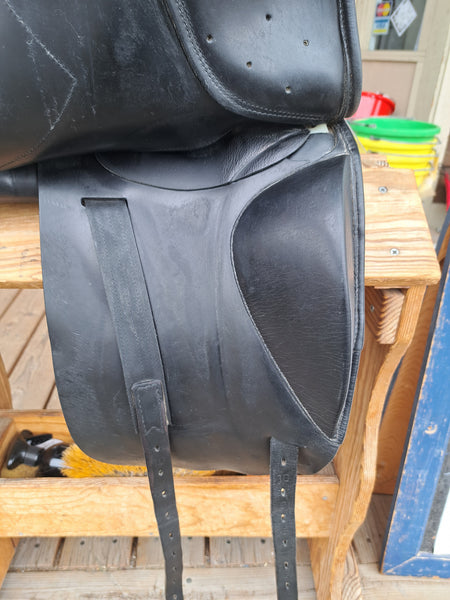 16" Prestige Galileo Dressage Saddle