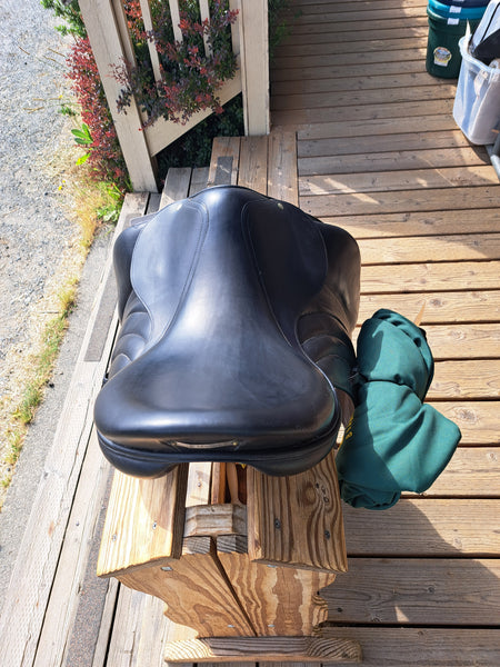 ON TRIAL 18" Devoucoux Milady Monoflap Dressage Saddle