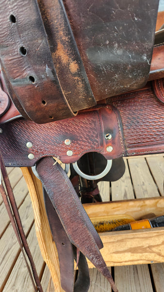 16" Crates Western Trail Saddle