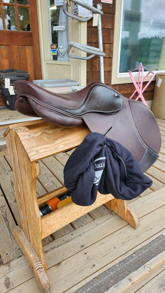 19" Ovation Close Contact Saddle