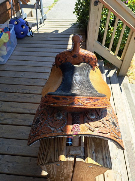 12" Barrel Saddle