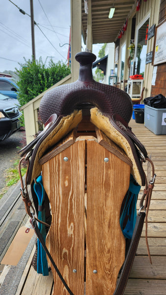 ON TRIAL 16" Crates Western Trail Saddle Package