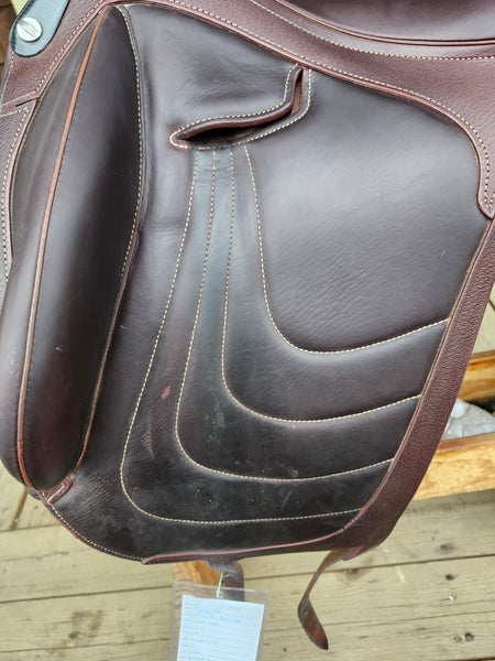 17.5" Devoucoux Makila Harmonie dressage saddle