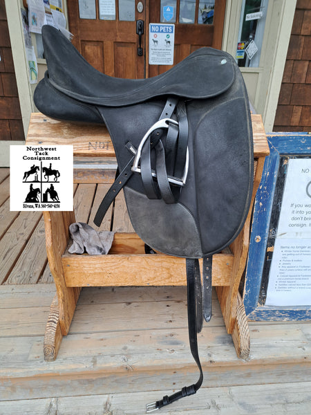 18" Wintec Isabell Werth Dressage Saddle