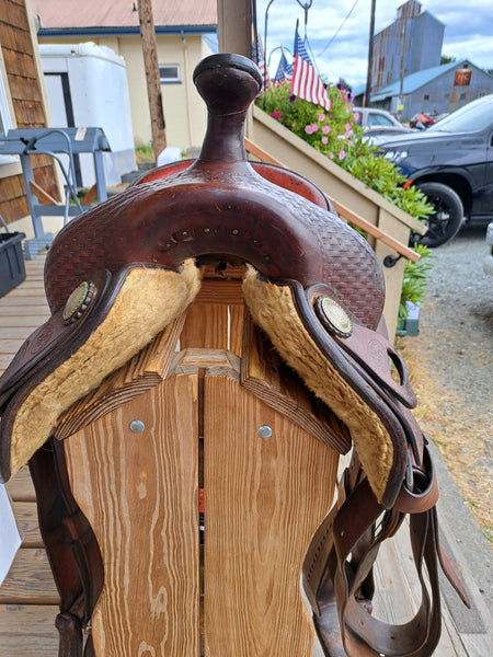 16" Bob's Custom Saddles Ranch Cutter