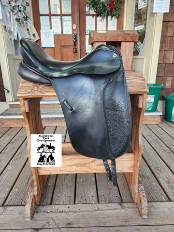 18" Barnsby Special Crown Dressage Saddle