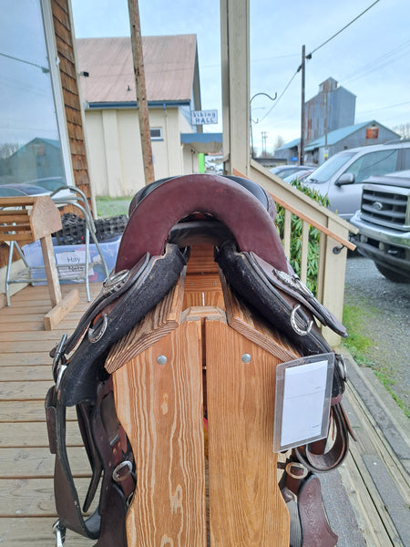 17.5" Tucker Horizen outpost Endurance Saddle