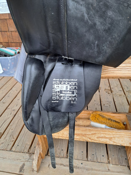 17.5" Stubben Scandica D.L. Extra Dressage Saddle
