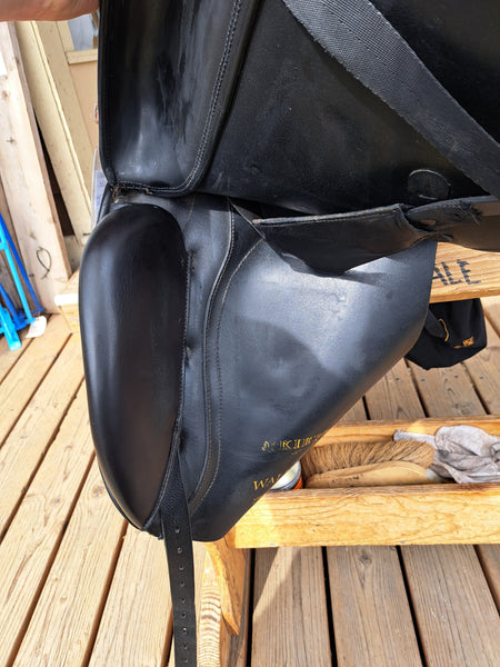 17.5" Kieffer Wall-Street Dressage Saddle